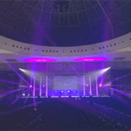 仮設ステージの音楽イベント