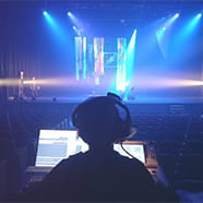 ホールの音楽イベント